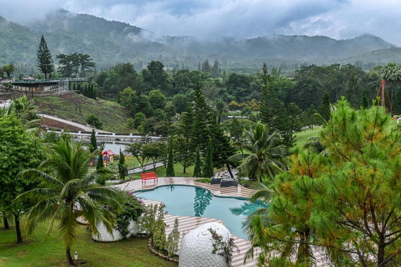 Swiss Valley Hip Resort Szuanphung Kültér fotó