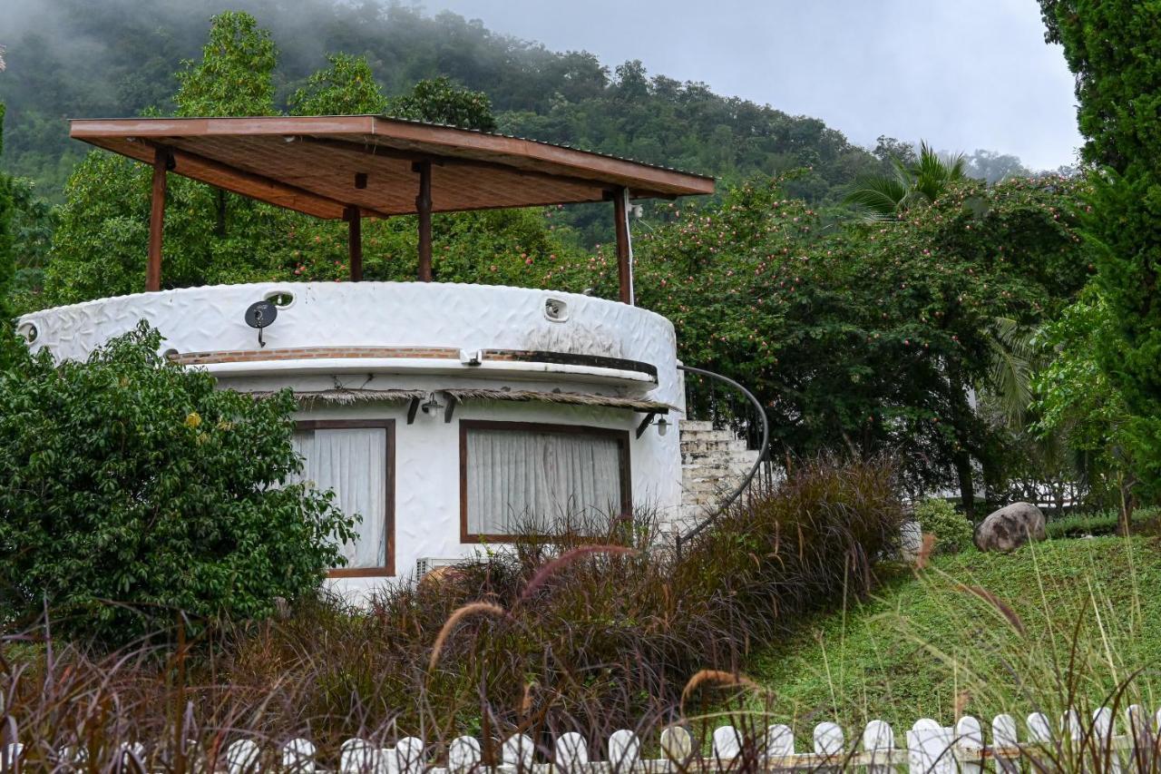 Swiss Valley Hip Resort Szuanphung Kültér fotó